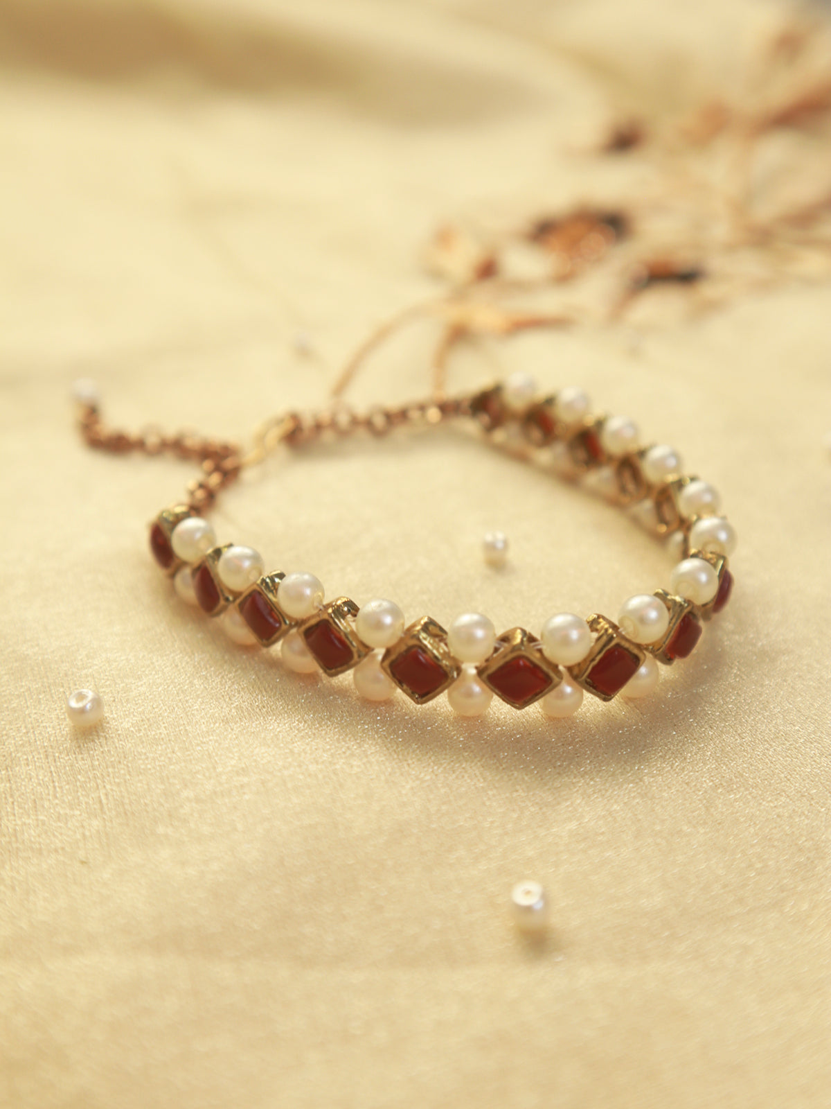KUNDAN SUTRA - Square Kundan Stone and Pearl Bracelet