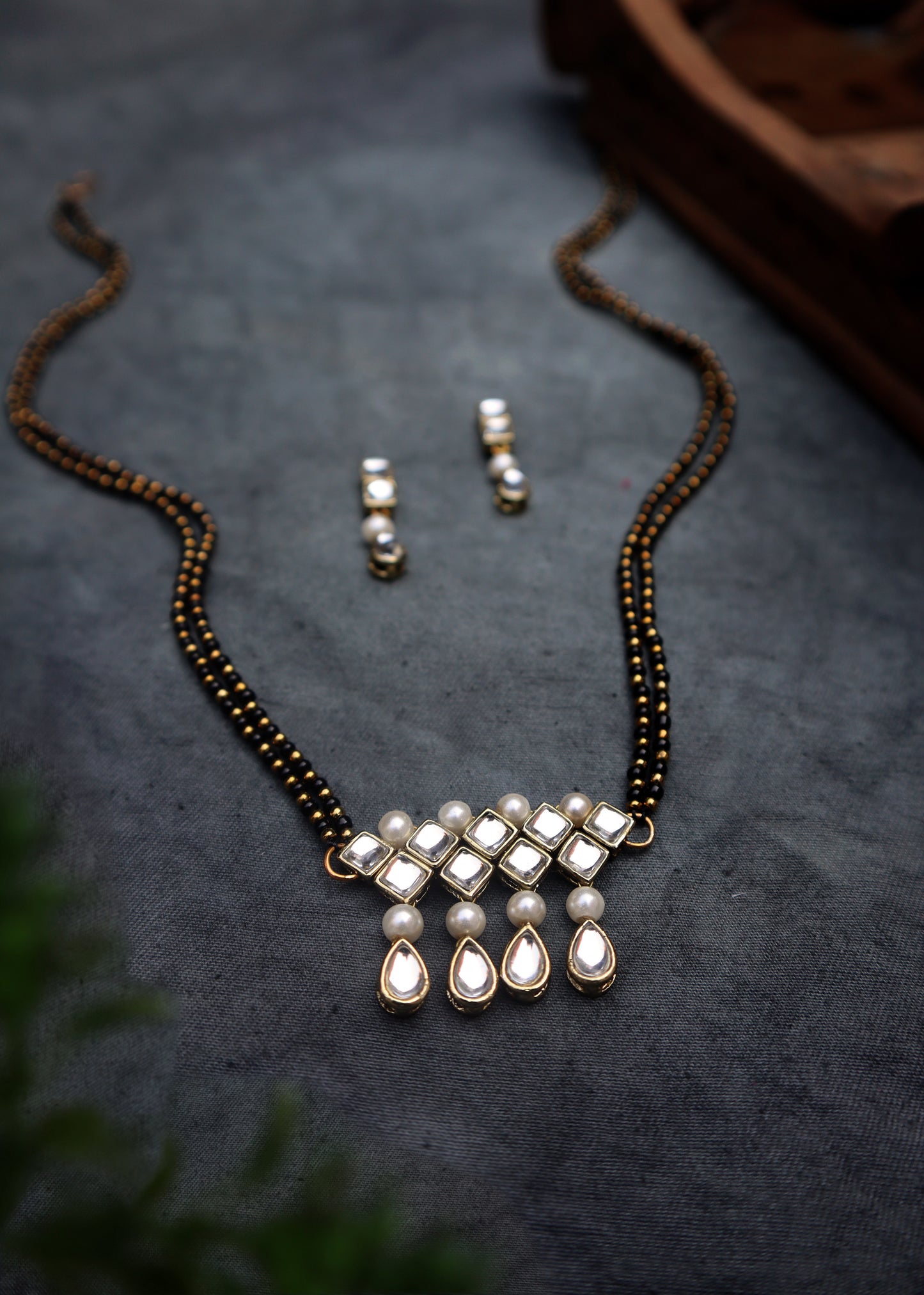 Kundan and Pearl Mangalsutra Neckpiece