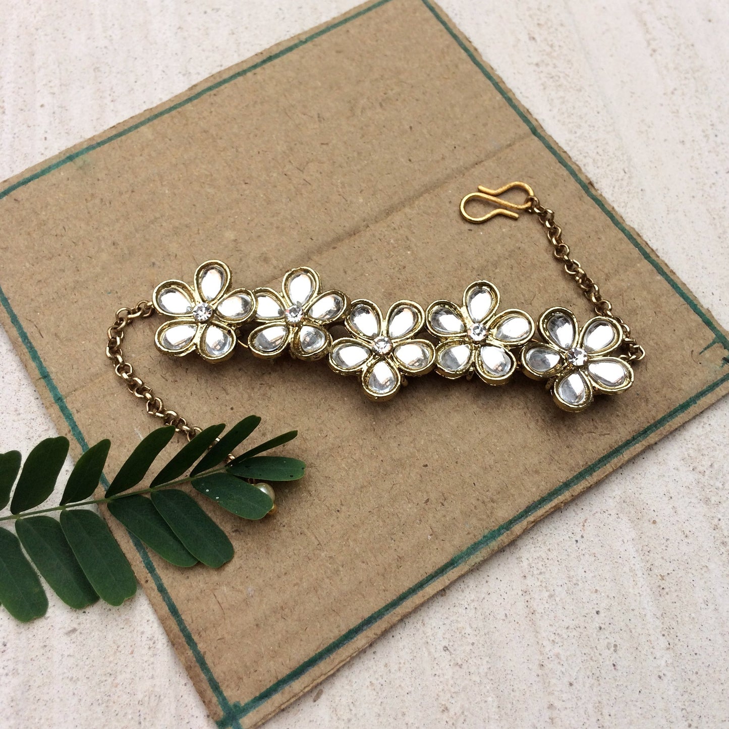 Kundan Flower Bracelet