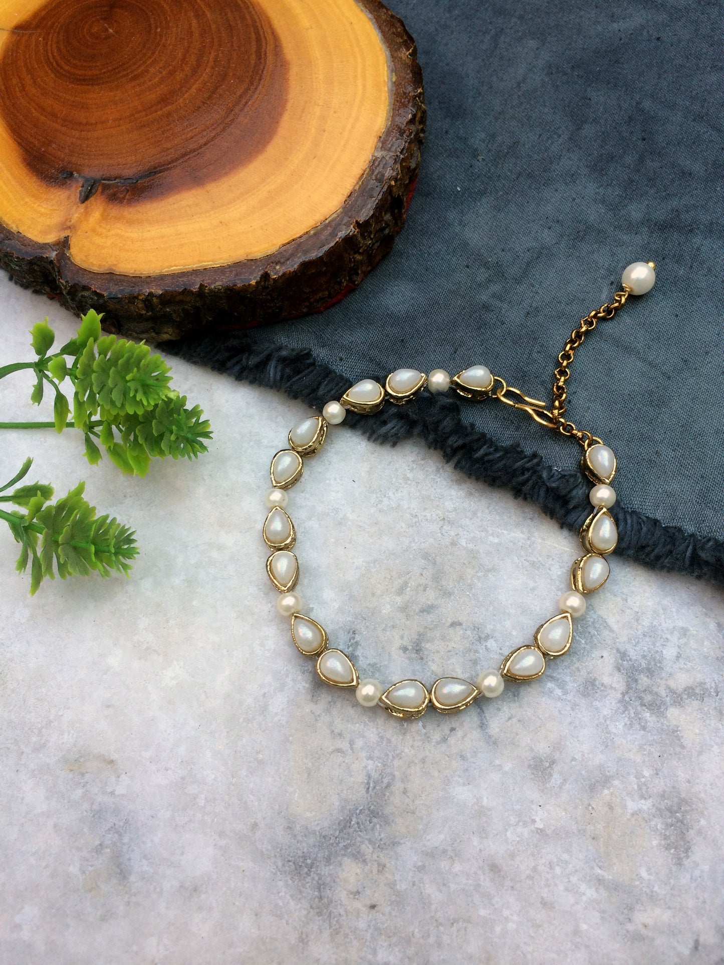 Drop Pearl Bracelet