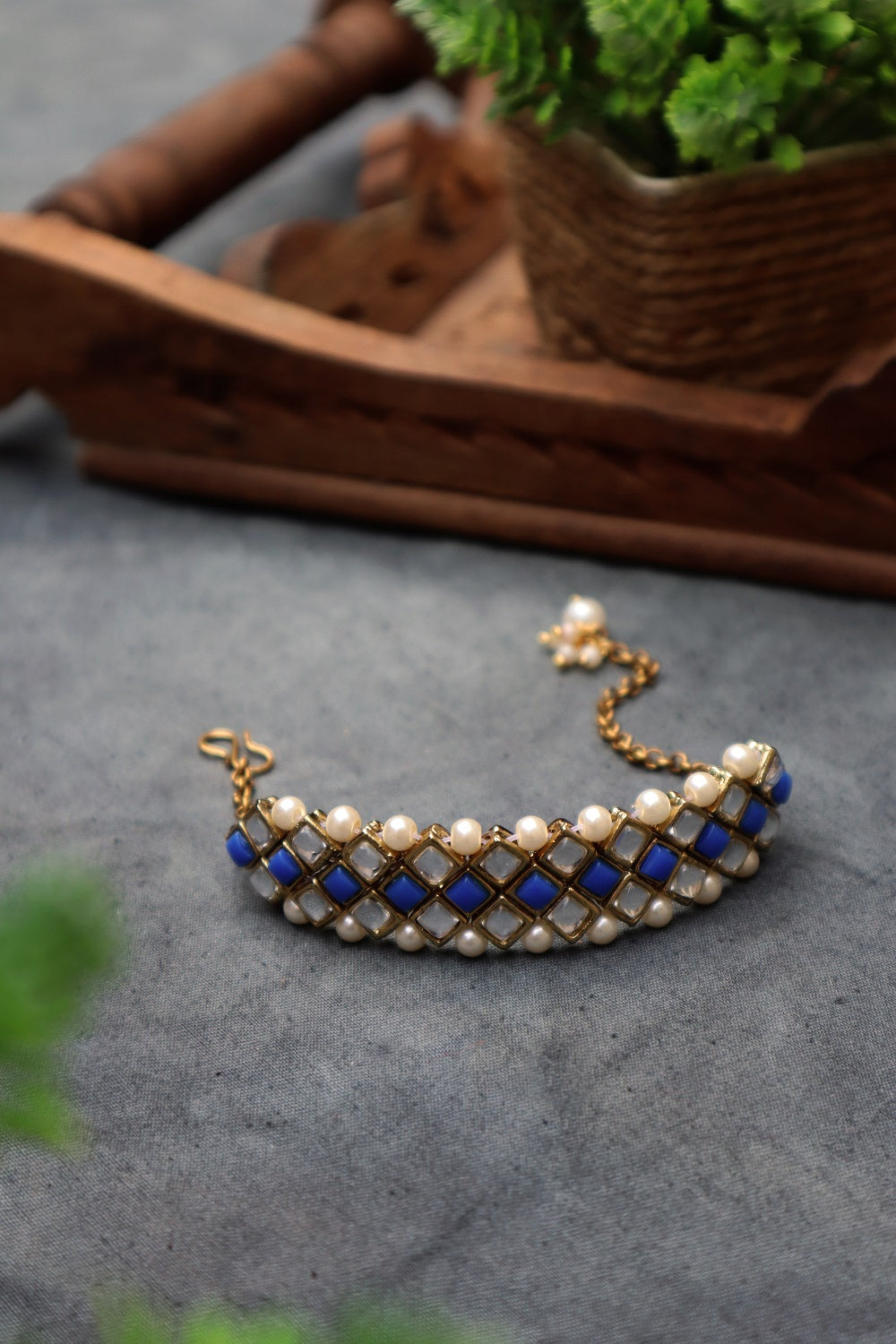 Kundan-Blue Stone Choker Necklace Set With Bracelet