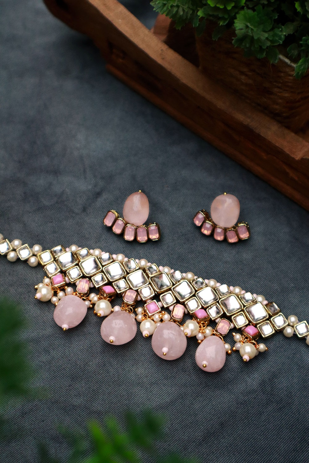 Rose Quartz Kundan and Pearl Choker Necklace Set